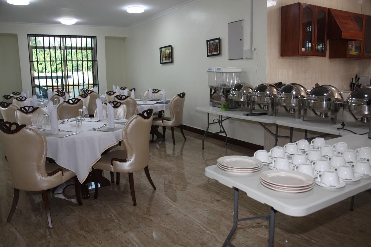 Merves Hotel Arusha Bagian luar foto