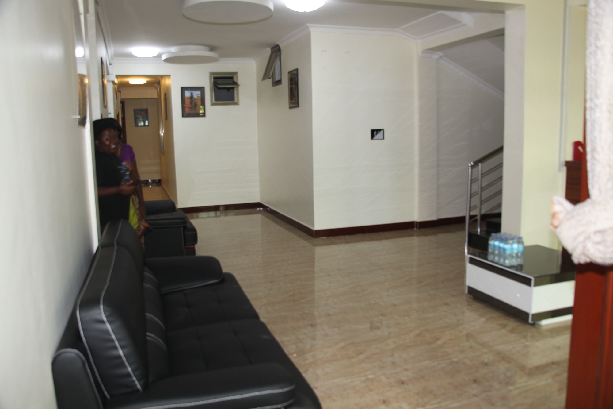Merves Hotel Arusha Bagian luar foto