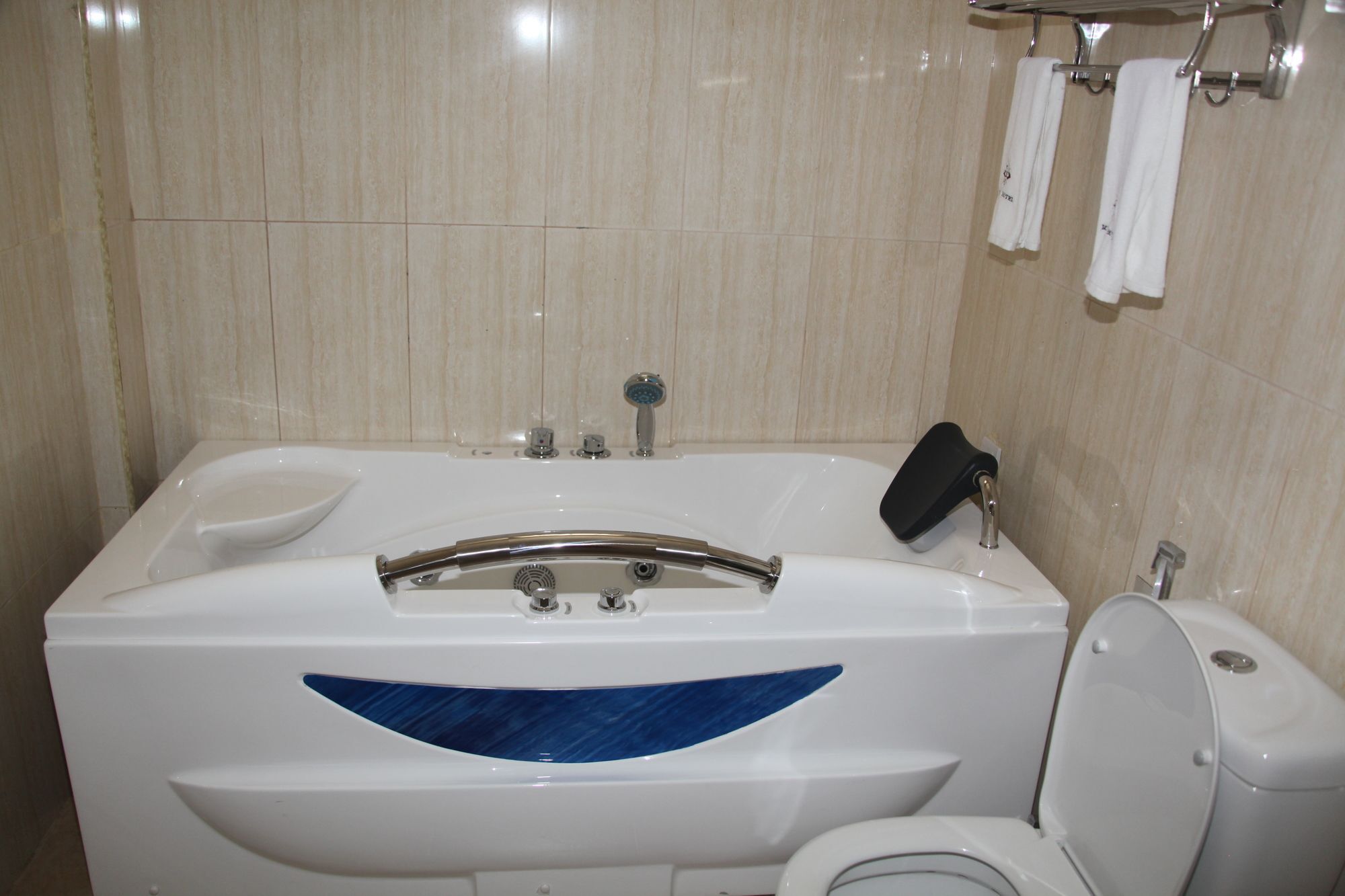 Merves Hotel Arusha Bagian luar foto